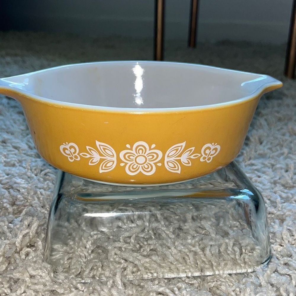 Vintage Pyrex "Gold Butterfly" Lidless Small Casserole Dish